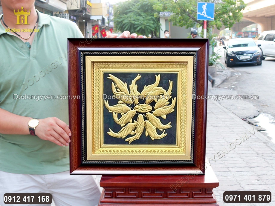 Tranh c&oacute; k&iacute;ch thước nhỏ nhắn, th&iacute;ch hợp treo trang tr&iacute; trong mọi kh&ocirc;ng gian sống